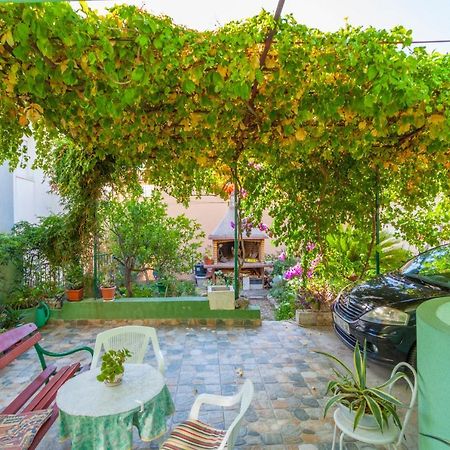 Green Garden Rooms & Apartments Makarska Exterior photo