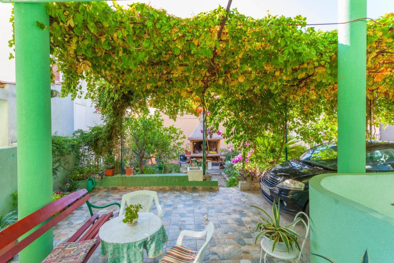 Green Garden Rooms & Apartments Makarska Exterior photo