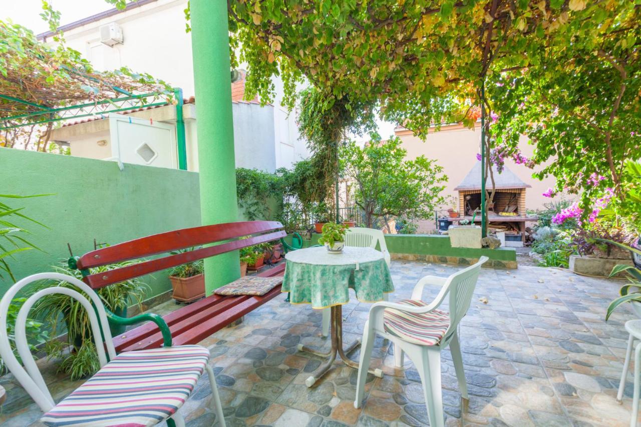 Green Garden Rooms & Apartments Makarska Exterior photo