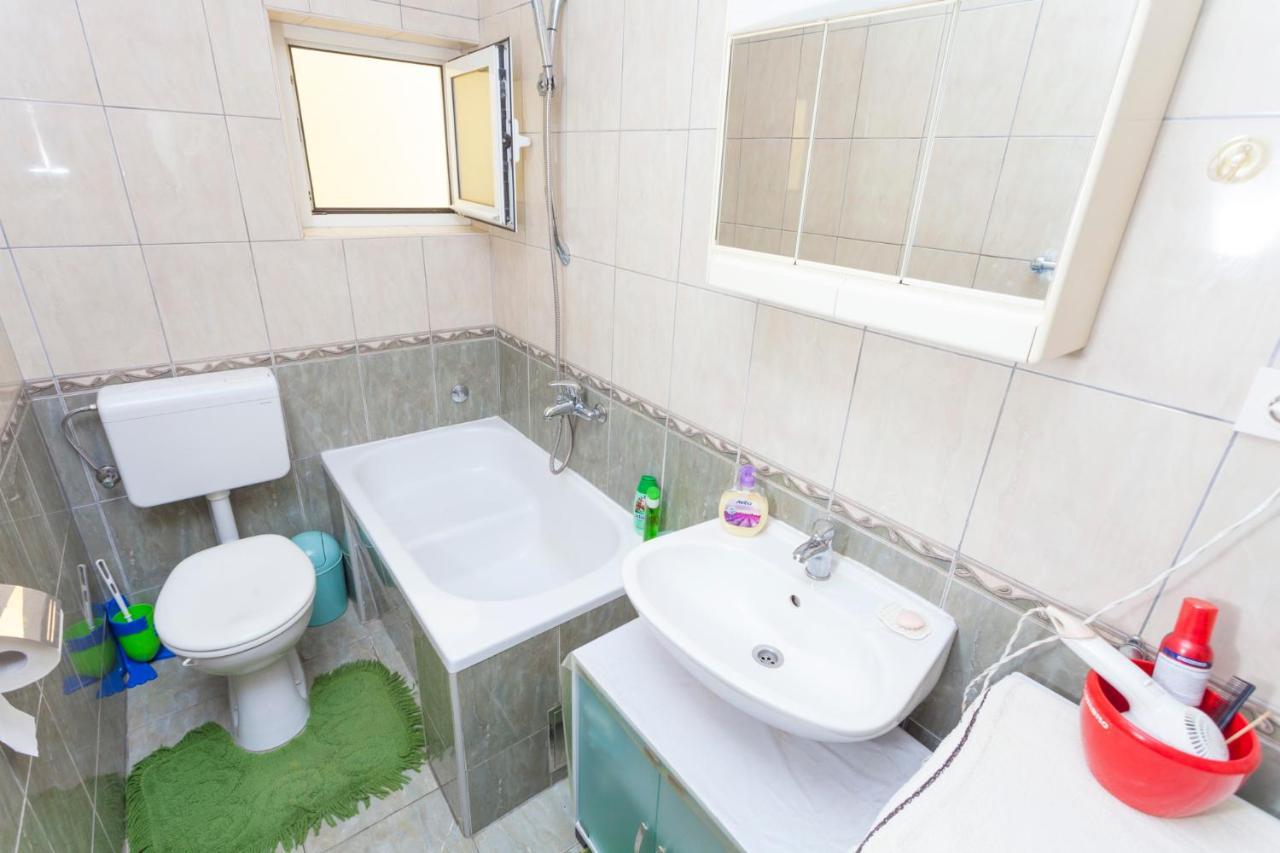 Green Garden Rooms & Apartments Makarska Exterior photo