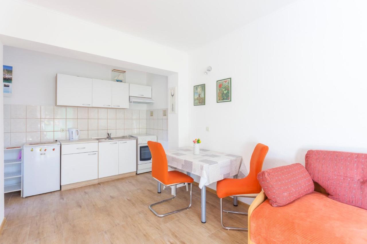 Green Garden Rooms & Apartments Makarska Exterior photo